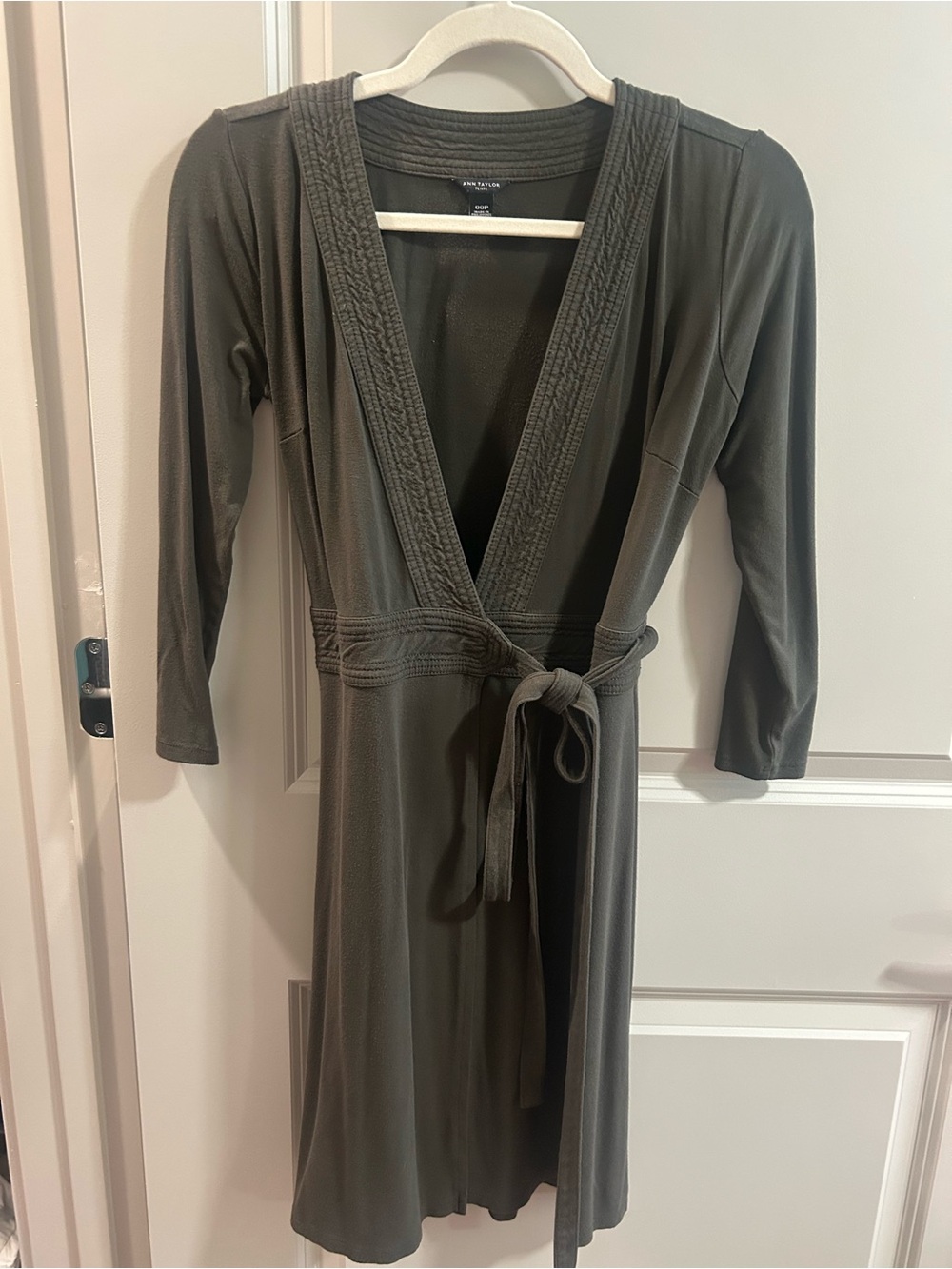 Ann Taylor Green Tie Wrap Dress